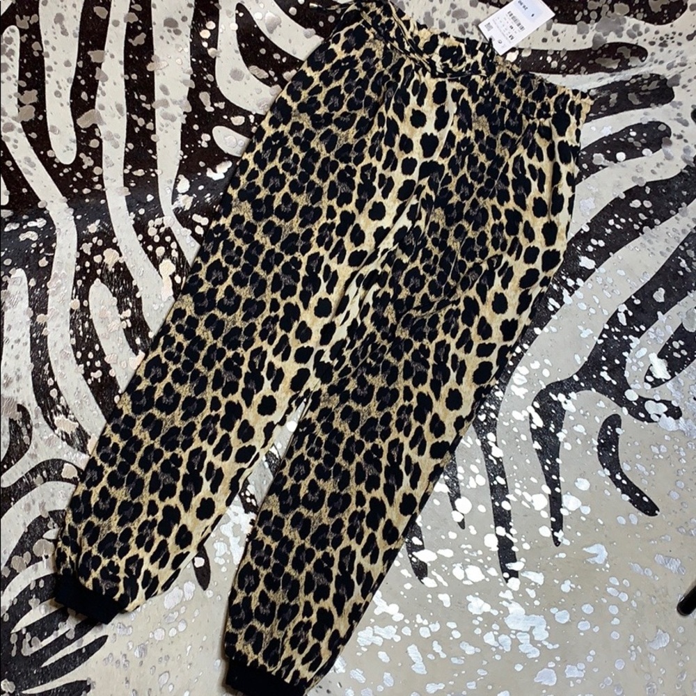 NWT Zara leopard joggers M